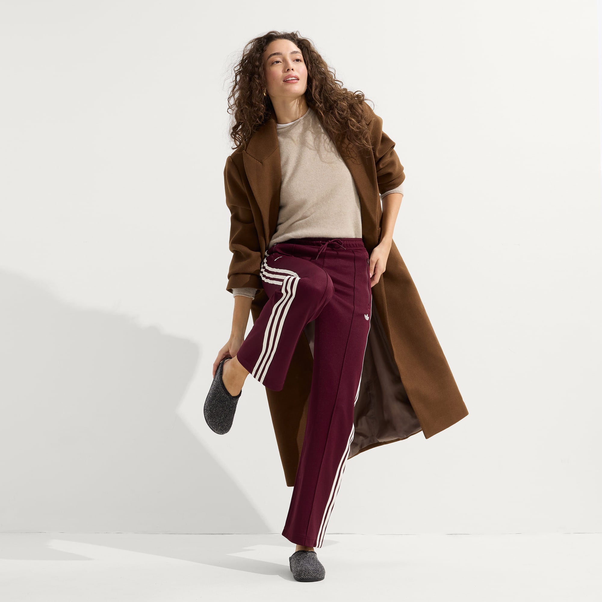 The Cozy Clog - Black Sesame Bouclé - Image 4