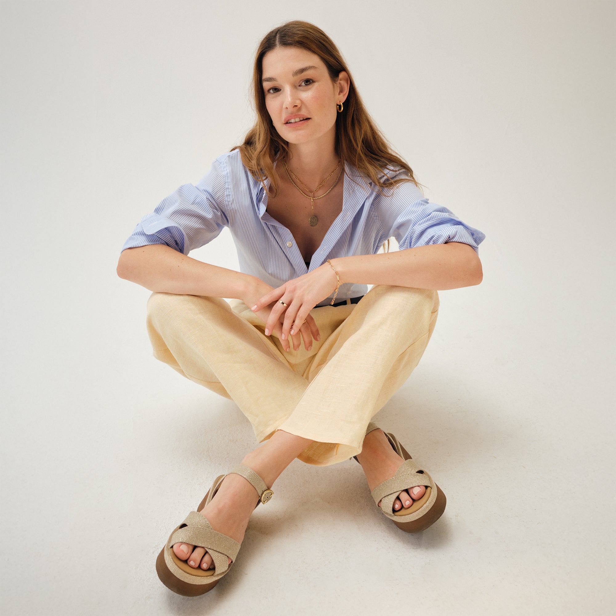The Criss–Cross Lightweight Wedge Sandal - Aurora - Image 3