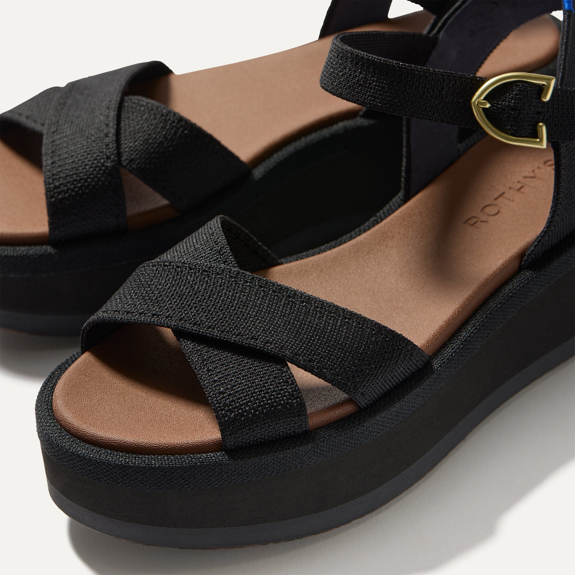 The Criss–Cross Lightweight Wedge Sandal - Black - Image 6
