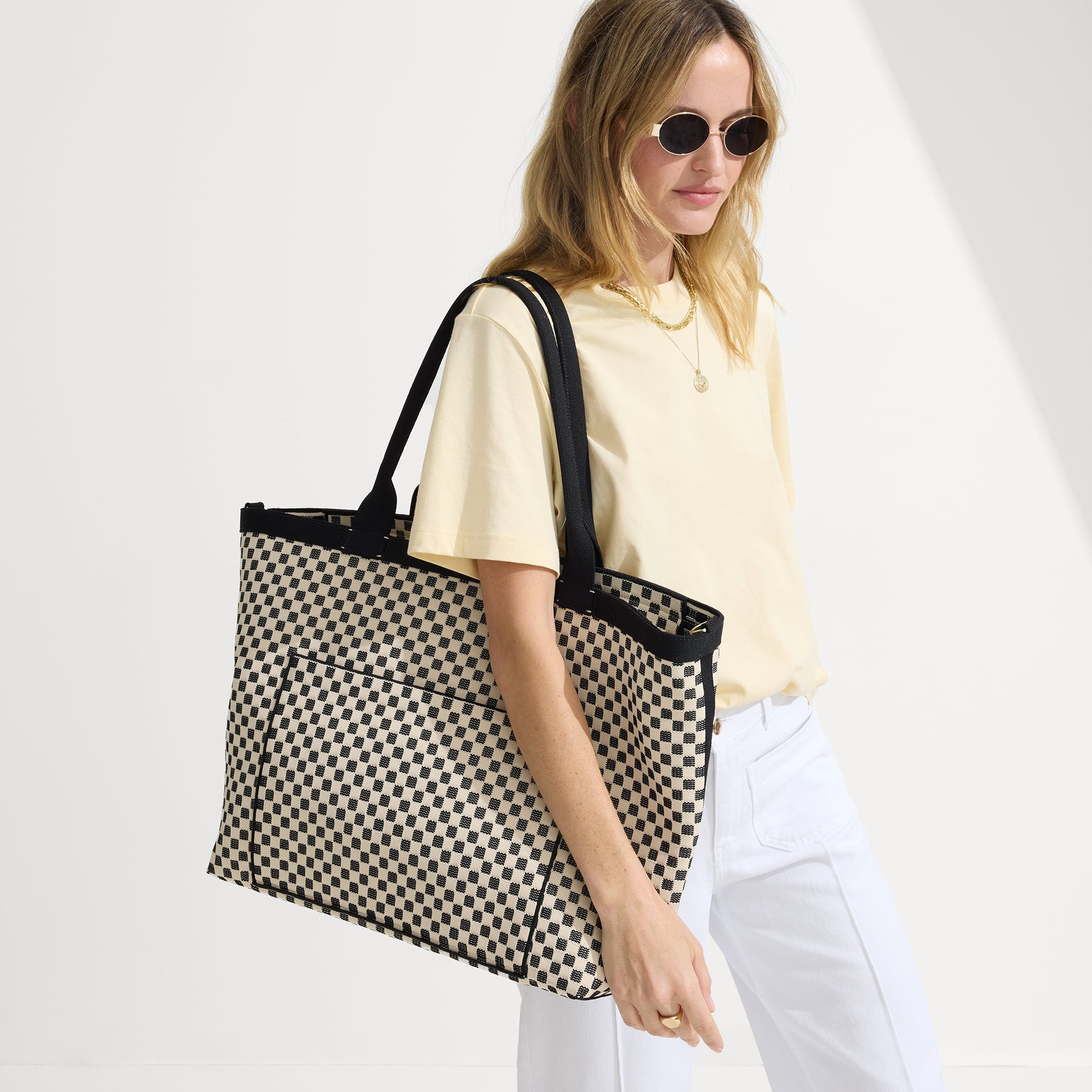 The Zip Travel Tote - Tuxedo Midi Check - Image 4
