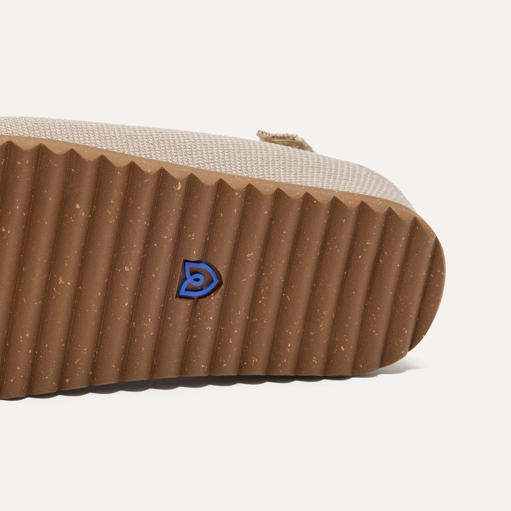 The Kids Clog - Dove - Image 5